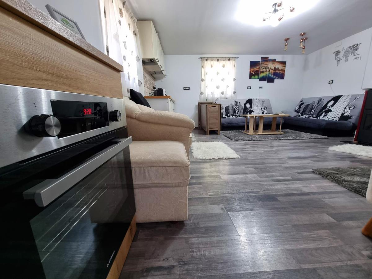 Casuta De Vacanta Poiana Poiana Teiului Exteriör bild