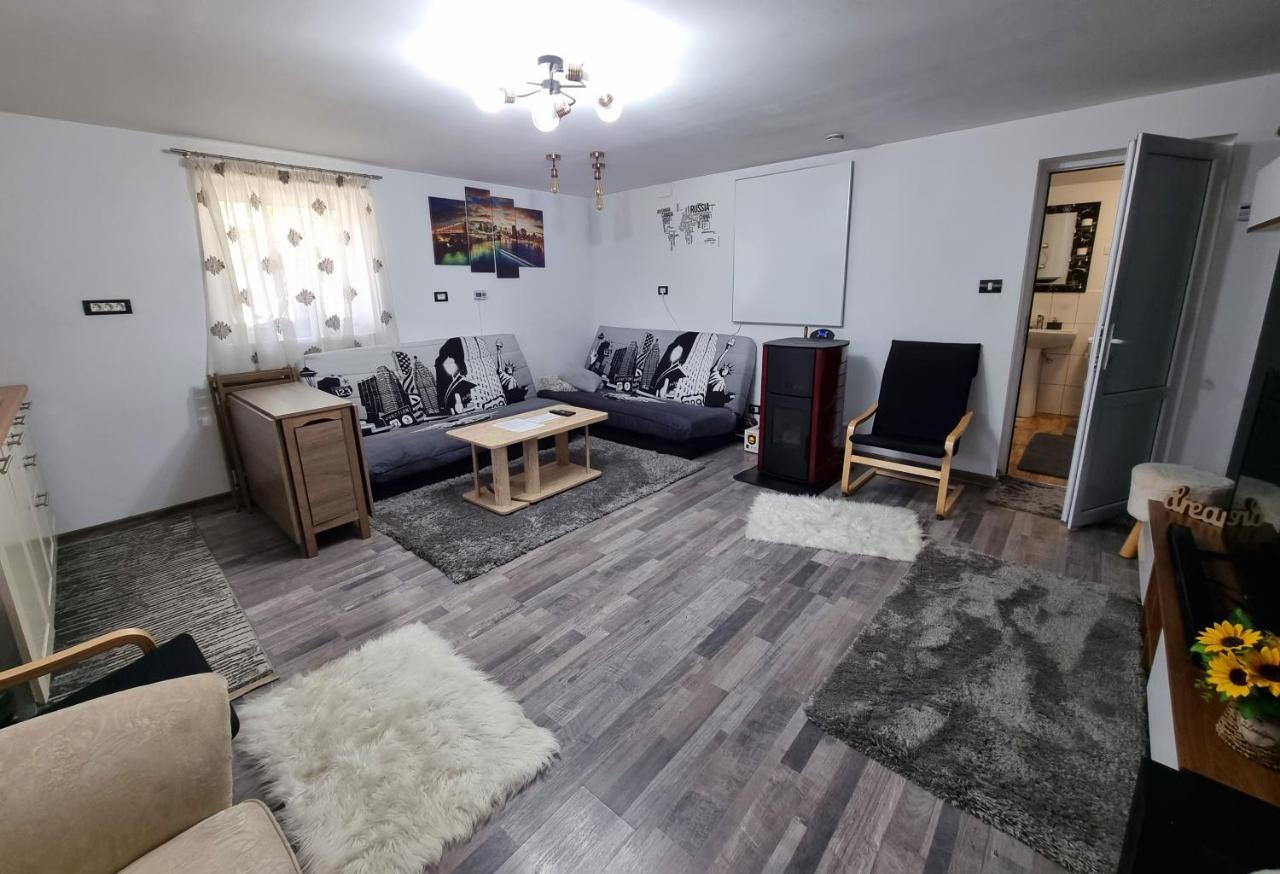 Casuta De Vacanta Poiana Poiana Teiului Exteriör bild
